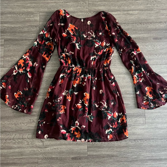 Abercrombie & Fitch Maroon Floral Long Sleeve Floral Dress - Picture 9 of 9